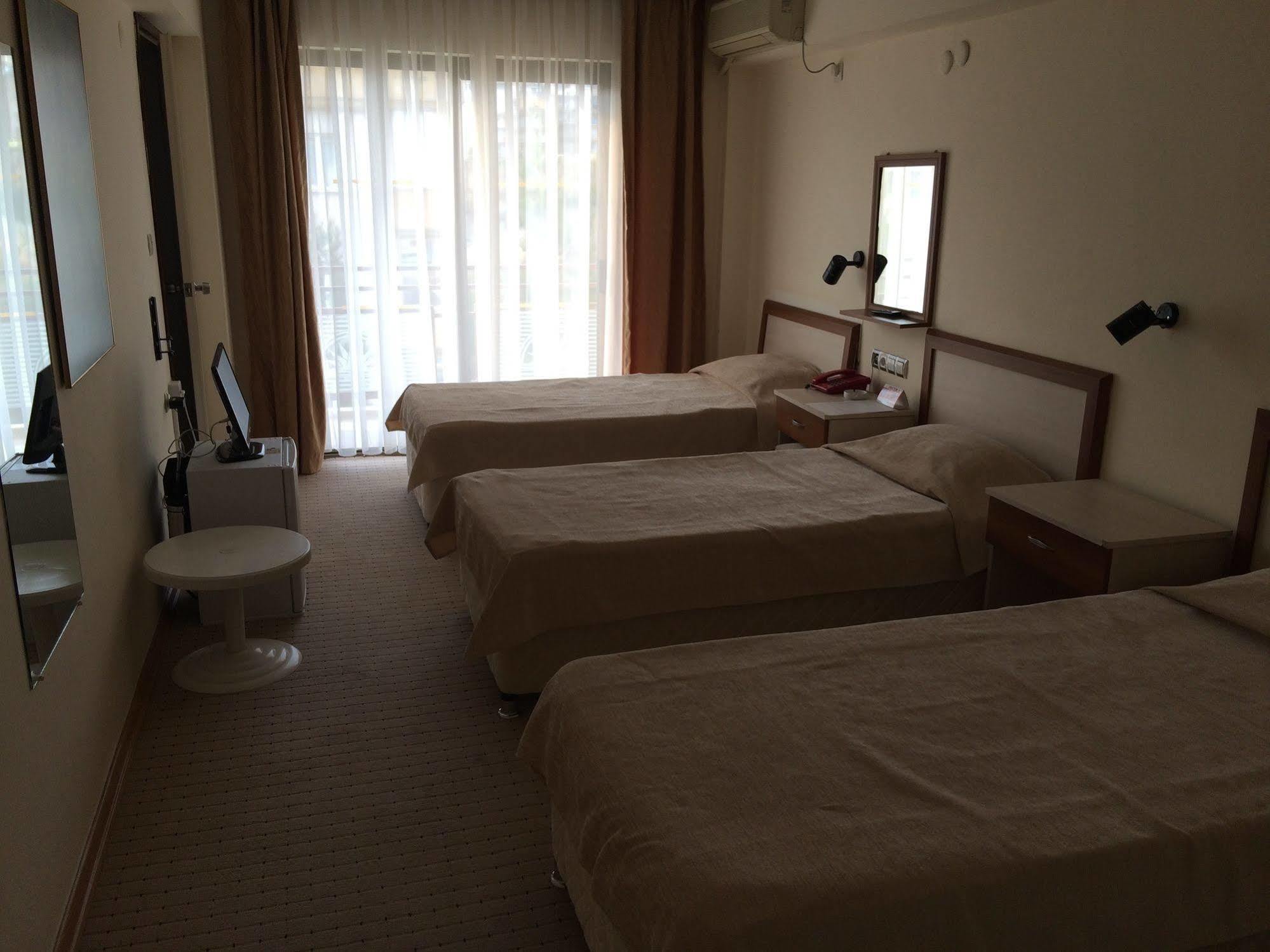 Saturn Hotel 쿠사다시 외부 사진