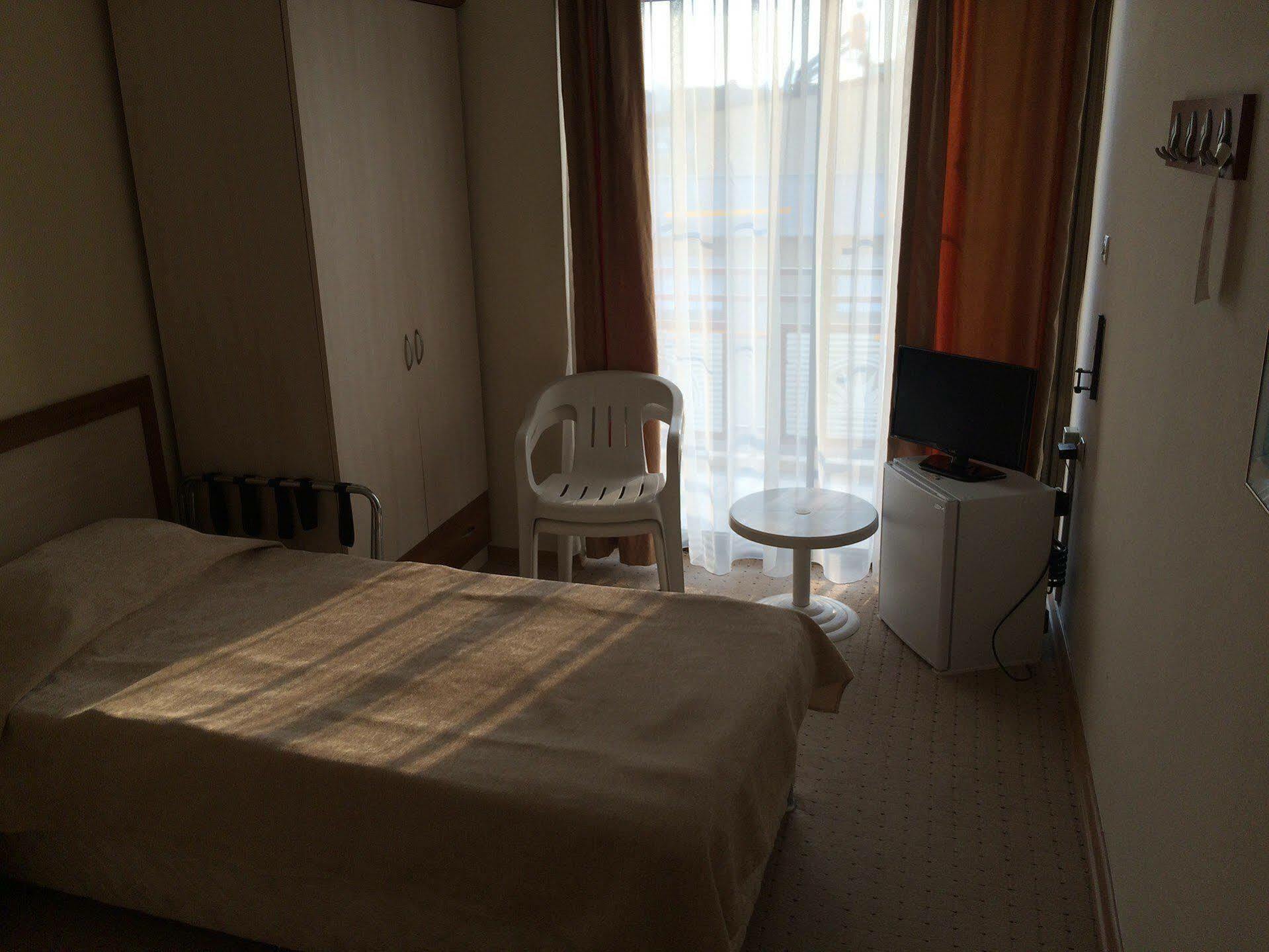 Saturn Hotel 쿠사다시 외부 사진